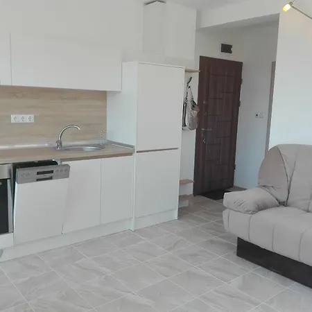 Elegant Apartment *